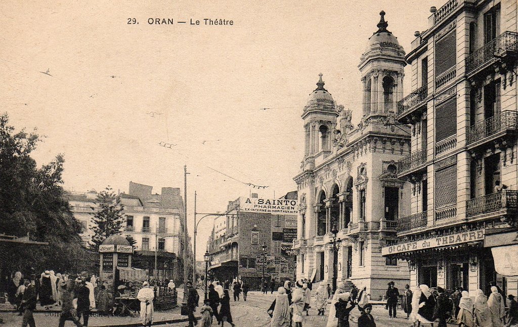 58 le theatre.JPG